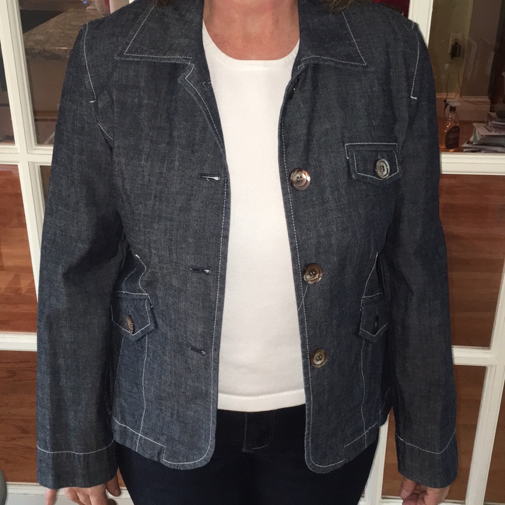 🌟 J. Jill Jean Jacket 🌟 - Picture 2 of 4